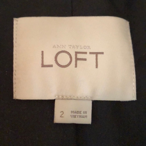 Beautiful Ann Taylor Loft Blazer Excellent Cond. - Picture 6 of 6